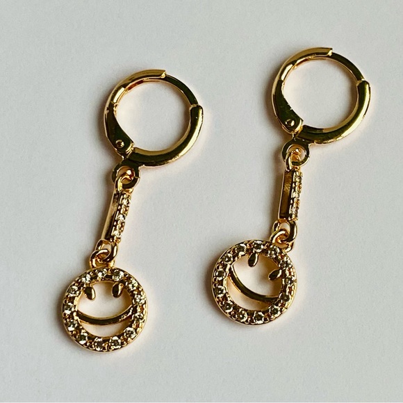 18K Gold Filled Smile Hoop Dangle Drop Earring Clear Cubic Zircon CZ Smiley - Picture 11 of 14